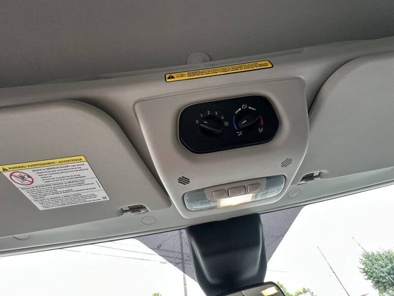 2015 Ford Transit 150 XL