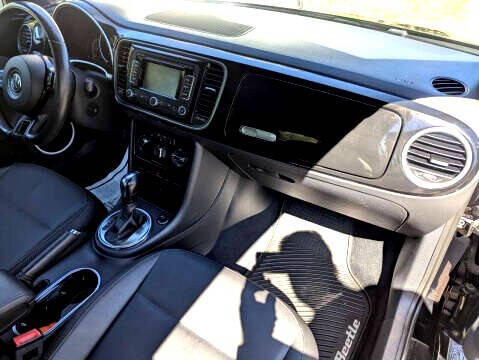 2013 Volkswagen Beetle Convertible 2.5L PZEV