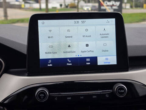 2022 Ford Escape SE