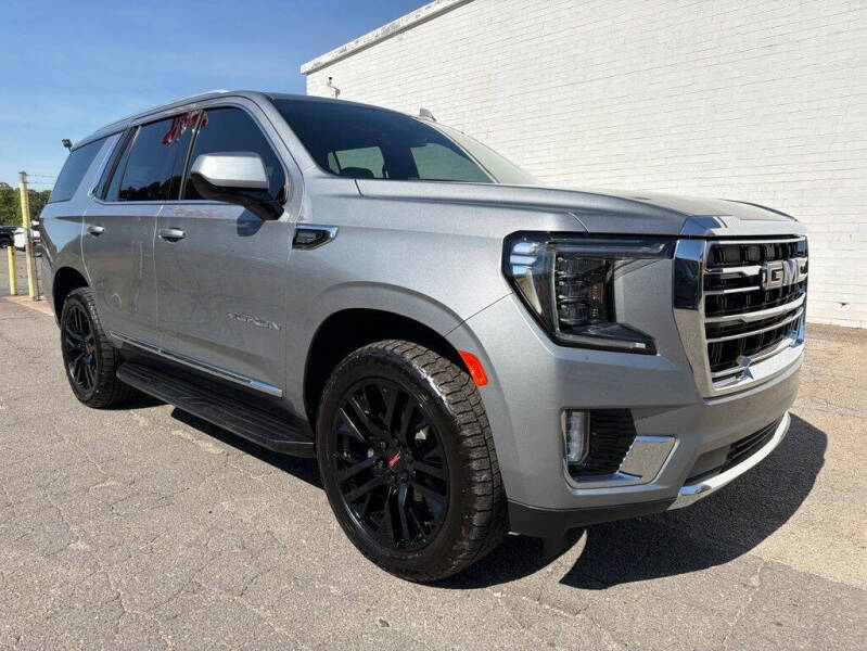 2023 GMC Yukon SLT