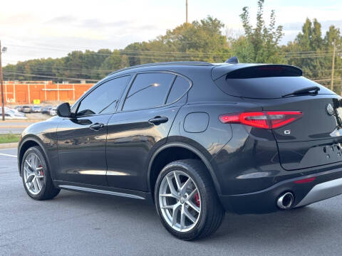 2018 Alfa Romeo Stelvio Sport