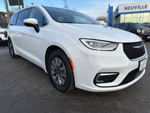 2023 Chrysler Pacifica Plug-In Hybrid for sale at NEUVILLE CHEVY BUICK GMC in Waupaca WI