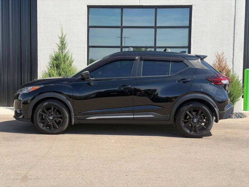 2021 Nissan Kicks SR
