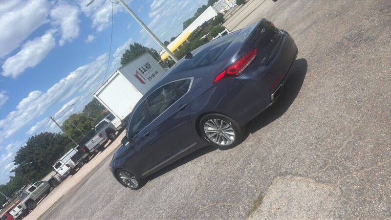 2015 Hyundai Genesis