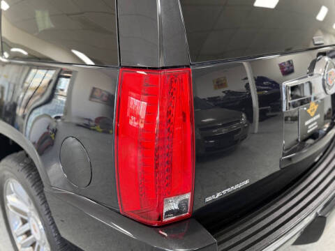 2013 Cadillac Escalade Platinum Edition