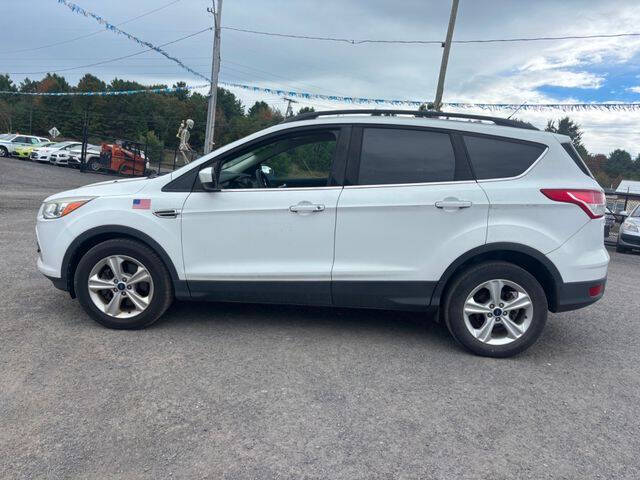 2015 Ford Escape SE's photo