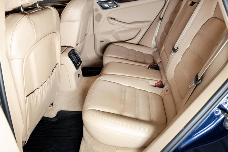 2015 Porsche Macan S
