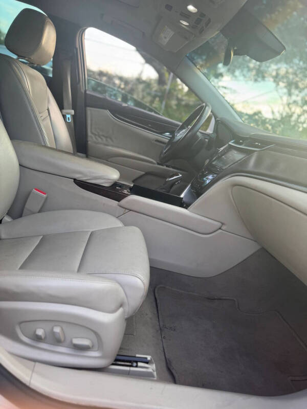 2015 Cadillac XTS Luxury