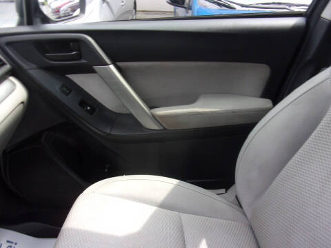 2014 Subaru Forester 2.5i