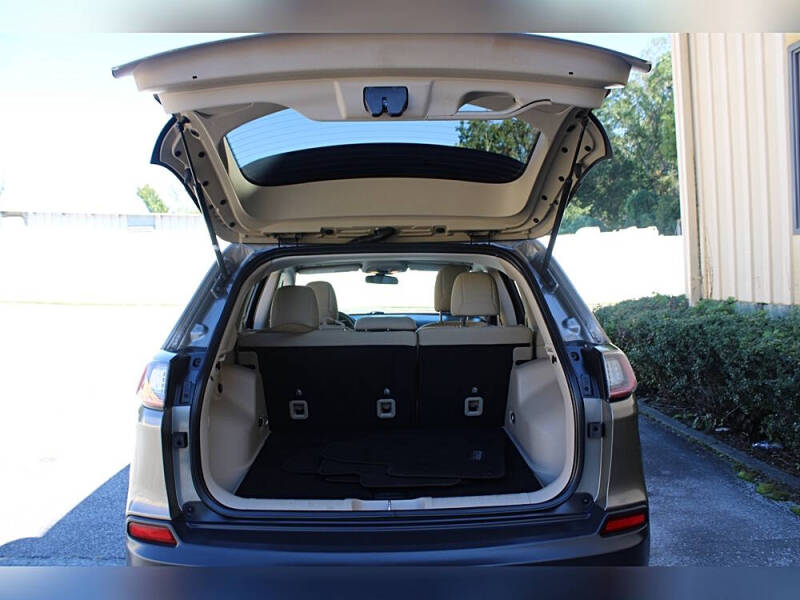 2019 Jeep Cherokee Latitude