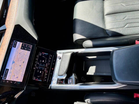 2019 Audi e-tron quattro Prestige