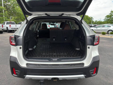 2022 Subaru Outback Touring XT