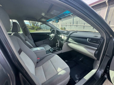 2012 Toyota Camry LE