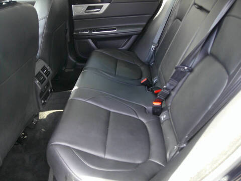 2016 Jaguar XF 35t Premium
