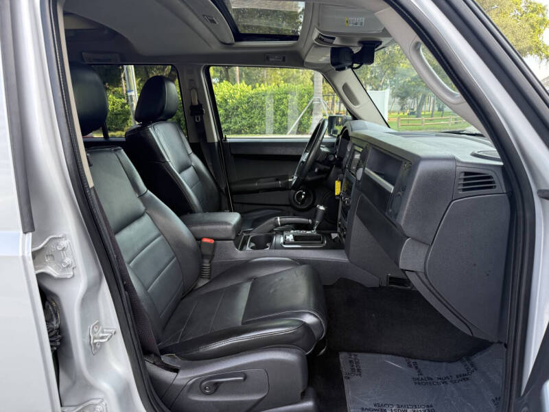 2010 Jeep Commander Sport