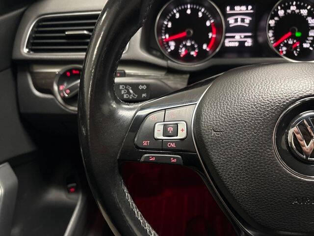 2016 Volkswagen Passat 1.8T SEL Premium