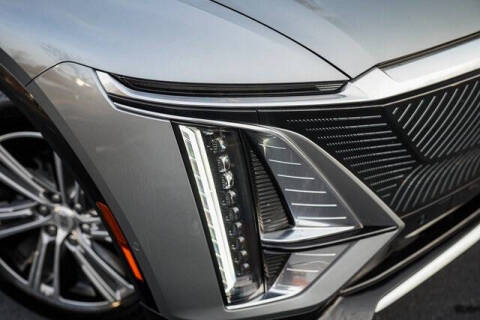 2024 Cadillac LYRIQ Luxury 1