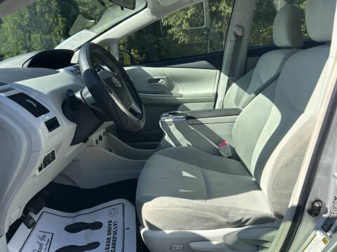 2013 Toyota Prius v Three