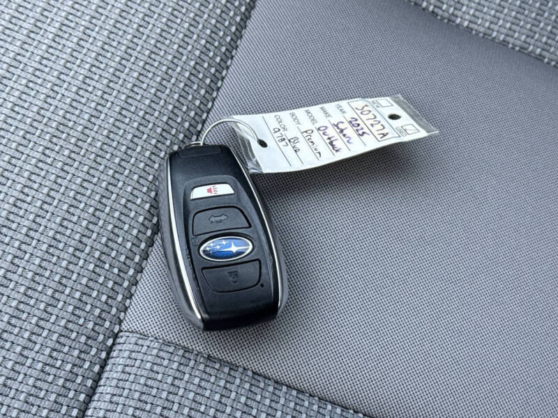 2025 Subaru Outback Premium