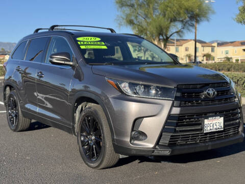 2019 Toyota Highlander SE