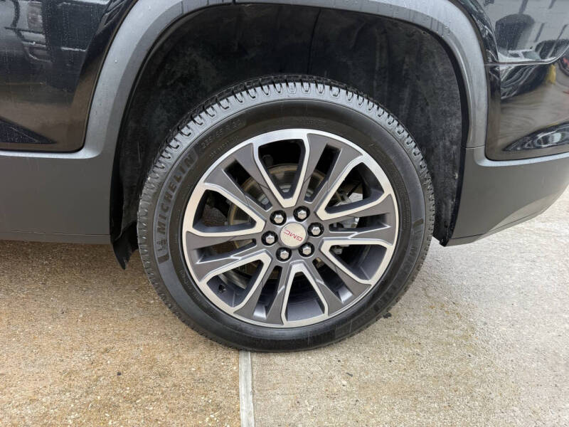 2020 GMC Acadia AT4