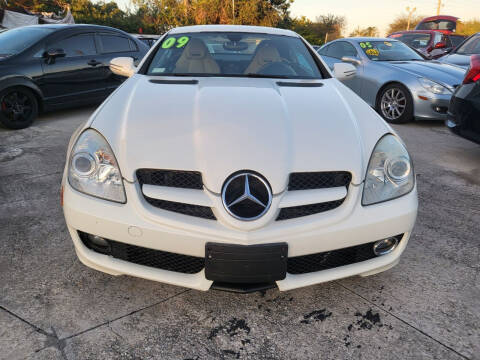 2009 Mercedes-Benz SLK for sale at 1st Klass Auto Sales in Hollywood FL