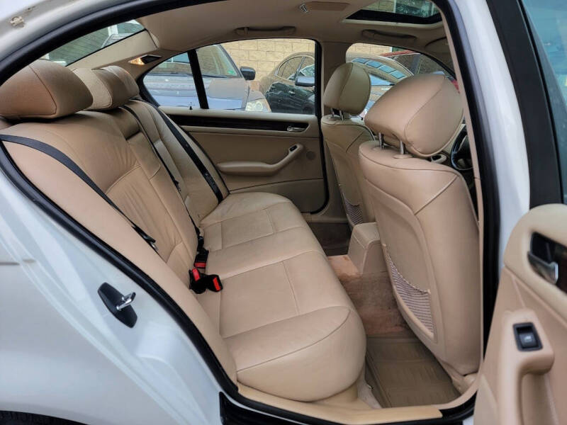 2005 BMW 3 Series 325i