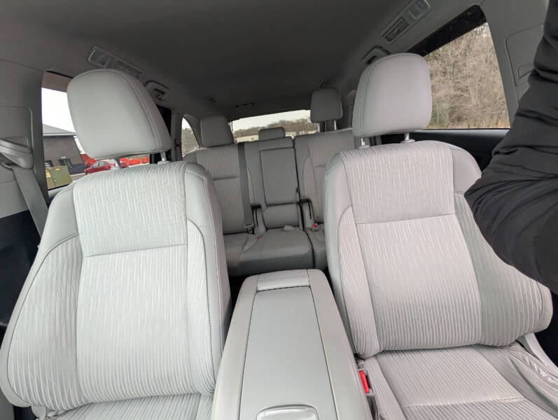 2016 Toyota Highlander LE