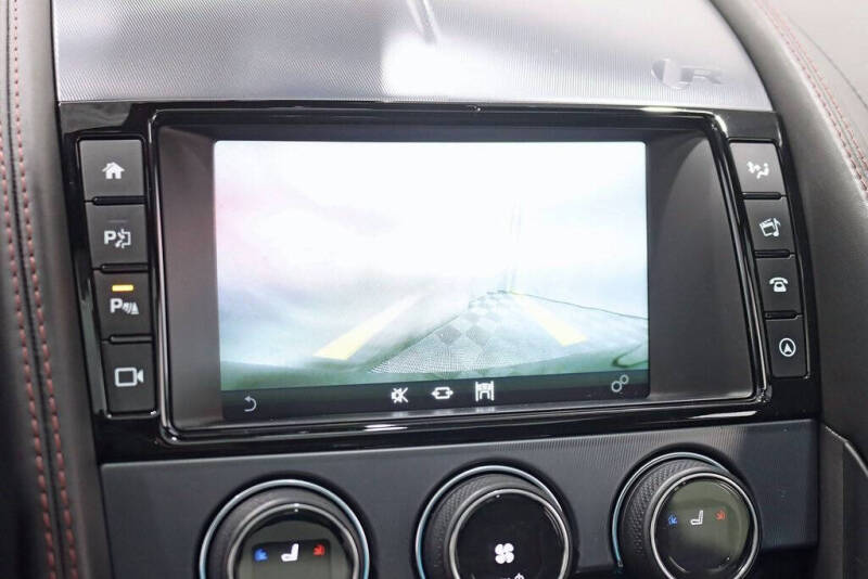 2018 Jaguar F-TYPE R