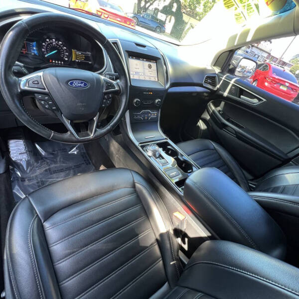 2019 Ford Edge SEL