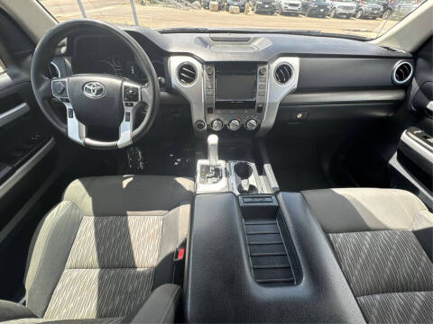 2018 Toyota Tundra SR5