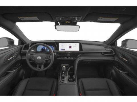 2025 Toyota Crown Signia XLE