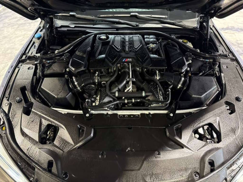 2020 BMW M8