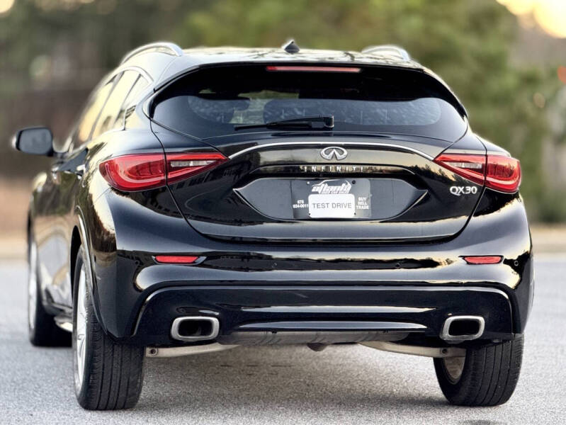 2018 Infiniti QX30 Premium