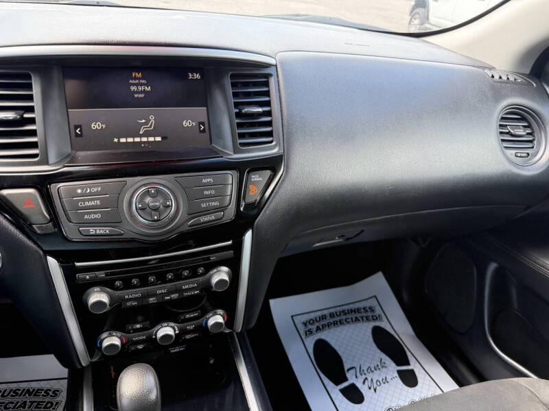 2020 Nissan Pathfinder S