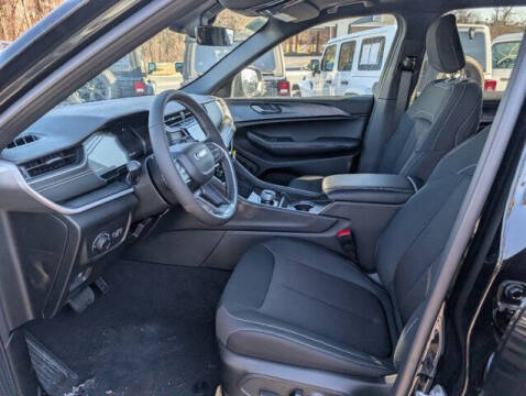 2025 Jeep Grand Cherokee L Laredo X