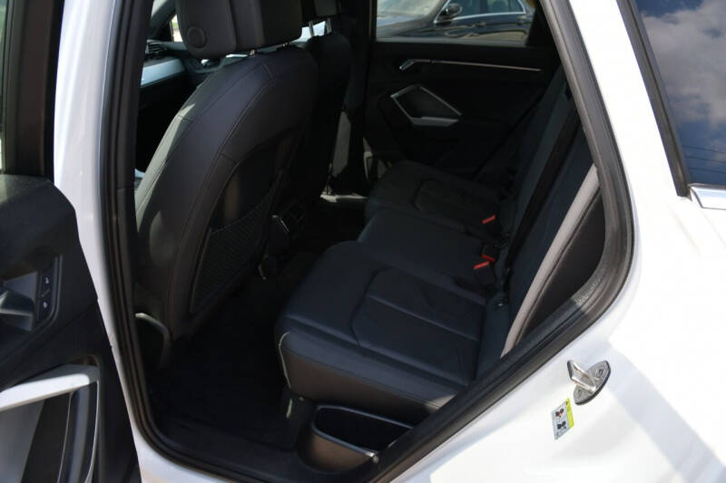 2020 Audi Q3 quattro Premium 45 TFSI