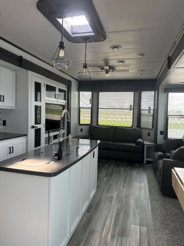 2023 Keystone RV Retreat 391 MKTS
