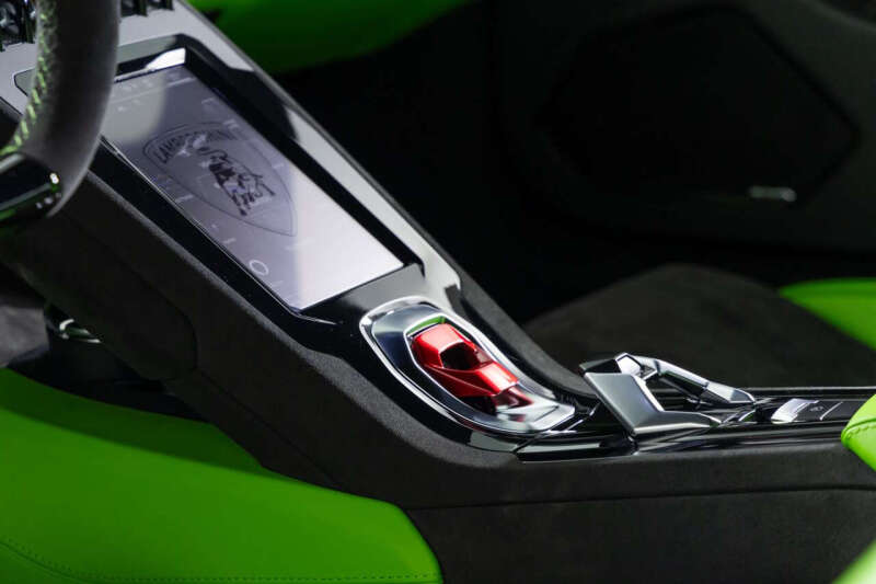 2024 Lamborghini Huracan Sterrato