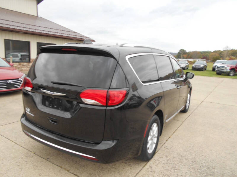 2020 Chrysler Pacifica Touring L
