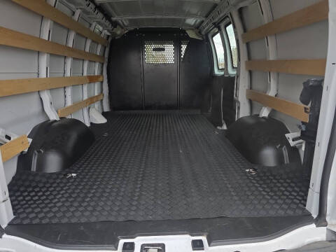 2024 GMC Savana 2500