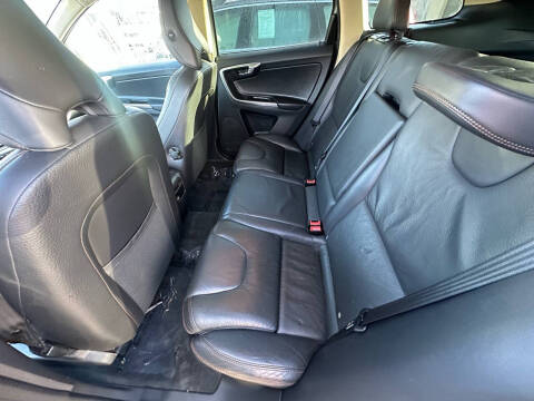 2012 Volvo XC60 T6 Premier Plus