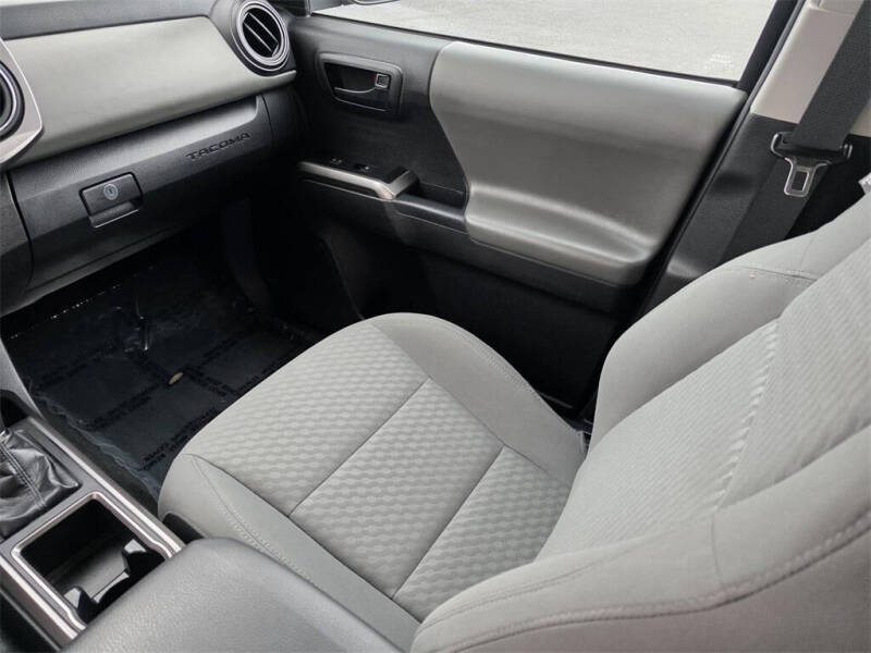 2022 Toyota Tacoma SR5 V6