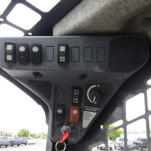 2012 John Deere 320 D SKIDSTEER