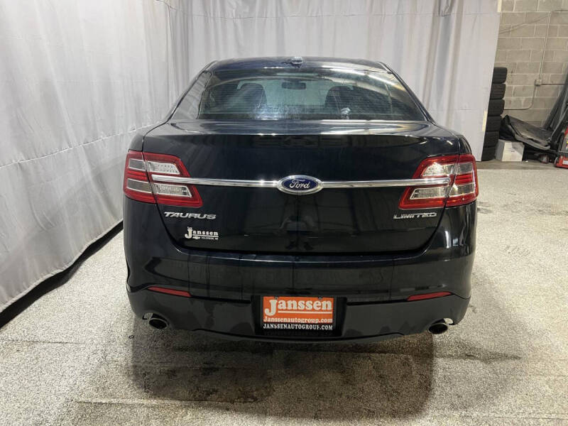 2015 Ford Taurus Limited