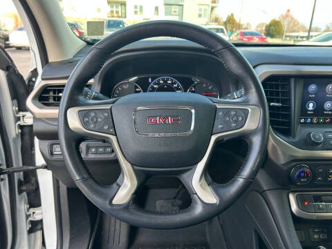 2022 GMC Acadia Denali