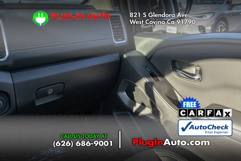 2024 Nissan Frontier SL