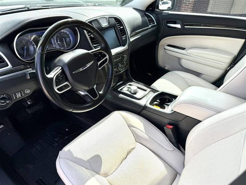 2018 Chrysler 300 Limited