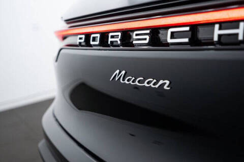 2025 Porsche Macan