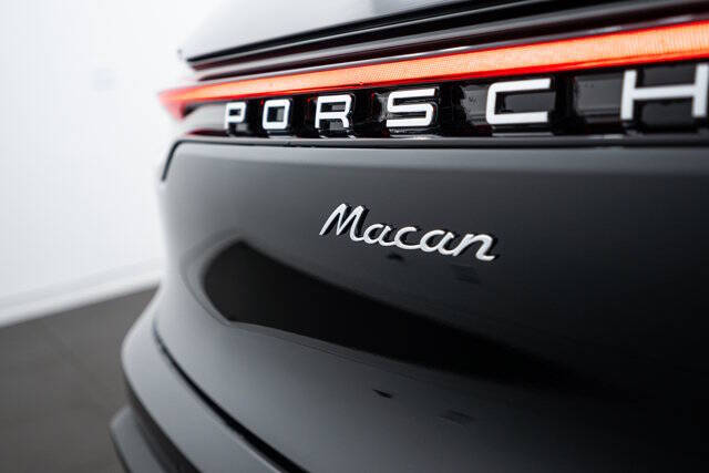 2025 Porsche Macan